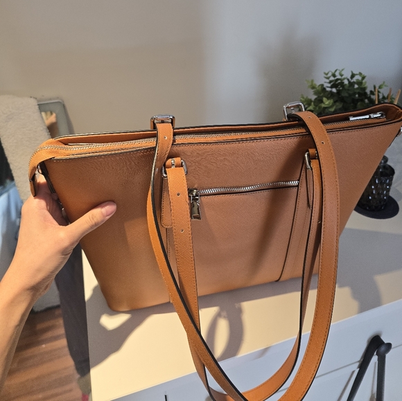 Tote Leather Satchel Purse. - Picture 4 of 6